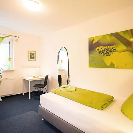 Hotel Emmerich 2* Winningen